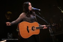 Amy-Macdonald-9