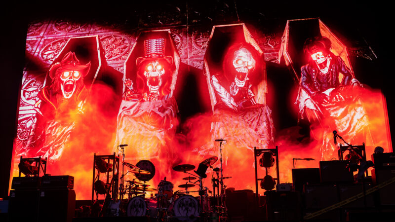 Hollywood Vampires + The Damned. The Piece Hall, Halifax. 22.08.2026.